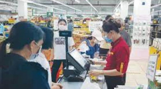Nhân viên siêu thị dặn thanh toán xong đừng vứt hóa đơn đi, nhiều người hối hận vì không biết sớm hơn