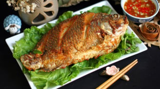 Mẹo rán cá vàng giòn, chín đều thơm nức mũi