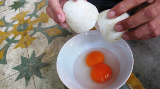 Ăn trứng 2 lòng đỏ có bổ hơn trứng thường không?