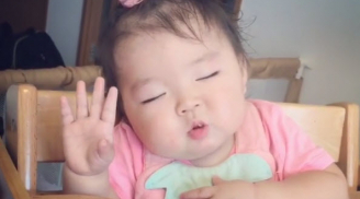 Kỳ lạ: Bé 13 tuần tuổi đã biết nói 'con yêu mẹ'