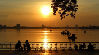 Valentine Hà Nội đi chơi ở đâu: Những địa điểm lý tưởng tại Hà Nội để đưa vợ đi chơi ngày Valentine