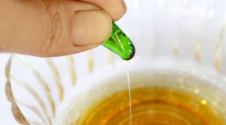 Mụn trứng cá, mụn đầu đen nặng thế nào cũng khỏi nhờ thoa 1 giọt này lên da mỗi tối