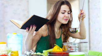 Phát hiện chồng bị SAY NẮNG ai đó, vợ KHÔN là phải biết làm điều này để cứu vãn hôn nhân