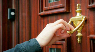 Đứa con trai bị bắt cóc trở về, nhưng bố nhất quyết không nhận: Lý do thật sự khiến ai nấy đều tiếc nuối