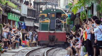 Hà Nội yêu cầu xóa bỏ các tụ điểm cà phê trên phố đường tàu