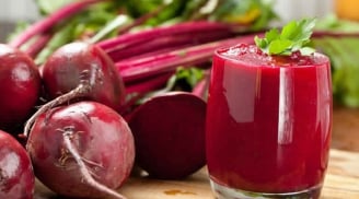 Mỗi ngày uống một cốc nước ép củ dền giá rẻ bèo, mà công dụng khiến ai cũng bất ngờ