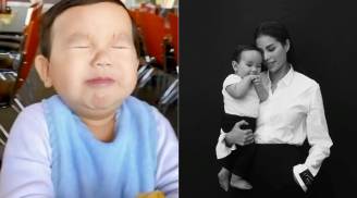 Phát sốt với biểu cảm cực 'cute', hài hước của quý tử nhà Phạm Hương khi bị mẹ 'lừa' ăn chanh