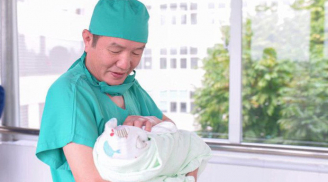 Bác sĩ 35 năm trong nghề: 'Bệnh nhân 17, nếu cho thời gian trở lại bạn sẽ không lên chuyến bay VN0054 đúng không?