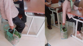 Bà xách làn thức ăn vào lớp họp phụ huynh cho cháu, ký ức tuổi thơ ùa về khiến dân mạng ứa nước mắt
