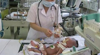 Bé 9 tháng bị bại não do bà nội ''lắc lư'' dỗ dành: Chỉ cần rung lắc 5 giây, trẻ đã gặp nguy hiểm