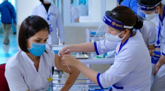 Sau tiêm vắc xin Covid-19: Xuất hiện 4 dấu hiệu này cần đi khám ngay kẻo nguy hiểm