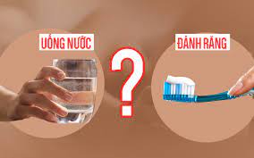 Sáng ngủ dậy nên đánh răng trước hay uống nước trước? Đơn giản nhưng ít người trả lời đúng