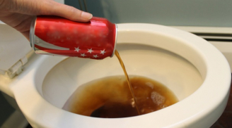 Lon nước ngọt uống không hết đừng vội bỏ đi, đem đổ vào bồn cầu nhận lợi ích bất ngờ
