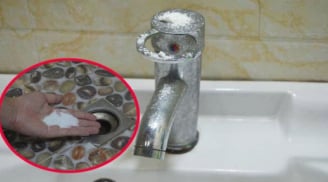 Bỏ nắm muối vào nhà vệ sinh: Lợi ích tuyệt vời, giúp tiết kiệm một khoản lớn
