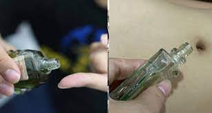 Nhỏ 1 giọt dầu gió vào rốn trước khi ngủ, 'bài thuốc quý' mang lại 5 tác dụng kì diệu với sức khỏe