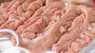 Đừng rửa lòng già theo cách thường, thử 4 mẹo khử sạch mùi hôi 'phút mốt'