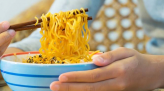 3 khung giờ dễ tăng cân nhất trong ngày, muốn thon gọn cần tránh ăn vào giờ này