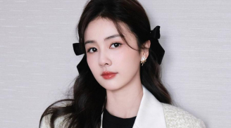 Bạch Lộc bỗng dưng công khai ảnh chồng và hai bé gái giống mẹ trai giống bố khiến cư dân mạng ngã ngửa