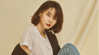 Nữ phụ 'Tầng lớp Itaewon' gợi ý loạt set đồ thu cực xinh yêu, giúp nàng trẻ ra vài tuổi