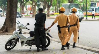 CSGT mặc thường phục: Có quyền dừng xe và xử phạt hay không?