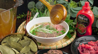Loại lá chuyên dùng để nấu phở, chợ Việt bán 70 nghìn/g vẫn hết veo