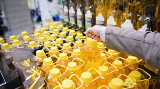 Chuyên gia mách mua dầu ăn nhớ nhìn vào điểm này 5 giây, tránh mọi loại dầu bẩn, dầu giả dầu kém chất lượng