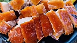 Suýt mất mạng vì ăn thịt lợn sai cách: Bác sĩ hút gần 2 lít ‘dầu’ ra khỏi máu bệnh nhân
