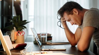 Burnout văn phòng gia tăng khiến nhiều người trẻ dễ bị đột quỵ