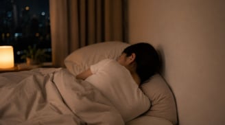 Vì sao nhiều người thích nằm ngủ sát tường? Thói quen này tiết lộ điều gì?
