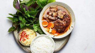 Cách ướp thịt, pha nước chấm bún chả Hà Nội chuẩn vị