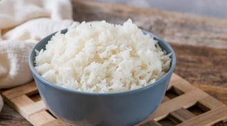 Mẹo giữ cơm không bị ôi thiu trong mùa hè nóng bức