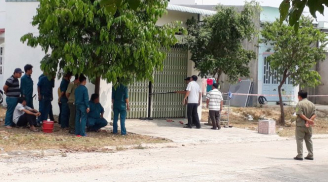 Bé trai 10 tuổi hoảng hốt khóc thét kêu cứu khi phát hiện bố treo cổ, mẹ chết trong phòng ngủ