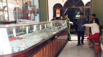 Tiệm vàng bị trộm hơn 100 lượng vàng trị giá gần 2 tỷ đồng lúc rạng sáng