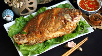 Mẹo rán cá vàng giòn, chín đều thơm nức mũi