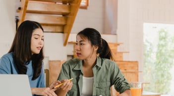 4 kiểu đồng nghiệp nên tránh xa
