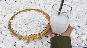 Cách uống bột sắn dây giúp nội tiết tố nữ dồi dào, phụ nữ sau 40 nên biết