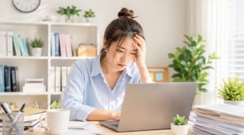 Nhiều người không nghèo tiền mà đang nghèo thứ này khiến càng sống càng mệt mỏi
