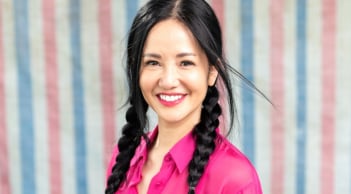 Diva Hồng Nhung chia sẻ về hành trình chữa bệnh sau hơn 1 năm công bố mắc ung thư