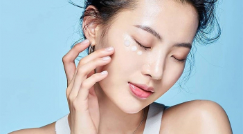 Muốn da đẹp bền vững trước tuổi 30? Đừng bỏ qua 5 bước chăm sóc da quan trọng này