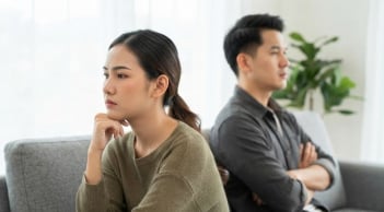 Vì sao hôn nhân trung niên dễ tan vỡ? Góc khuất của những cuộc ly hôn