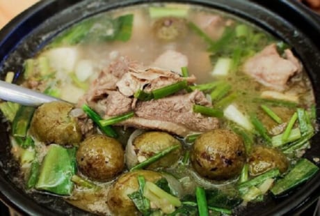 Cách nấu vịt om sấu chuẩn vị Hà Nội