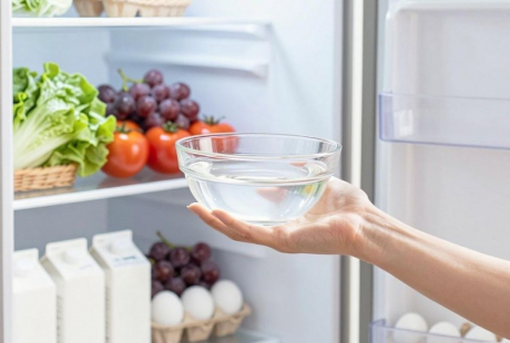 Vì sao nên để một bát giấm trắng vào tủ lạnh?