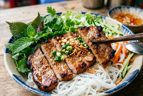 Cách làm bún thịt nướng chuẩn quán, thơm lừng ai ăn cũng mê