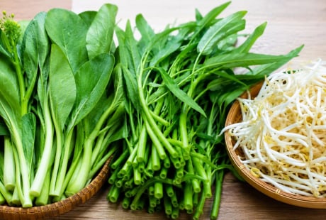 3 loại rau này nhìn càng đẹp càng cần cẩn thận trước khi ăn: Đừng để vẻ ngoài đánh lừa
